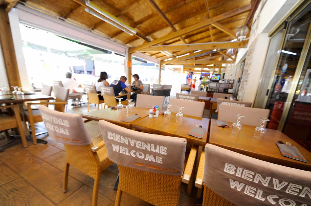 camping avec restaurant près de Portiragnes, en bord de mer, dans l'Hérault